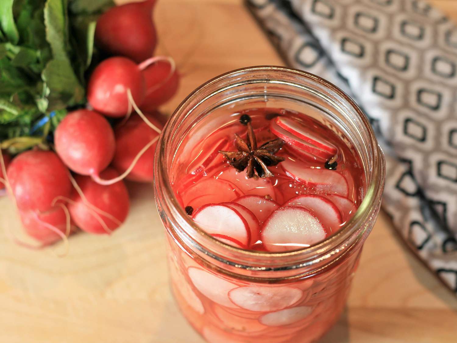 Tangy Pickled Radishes