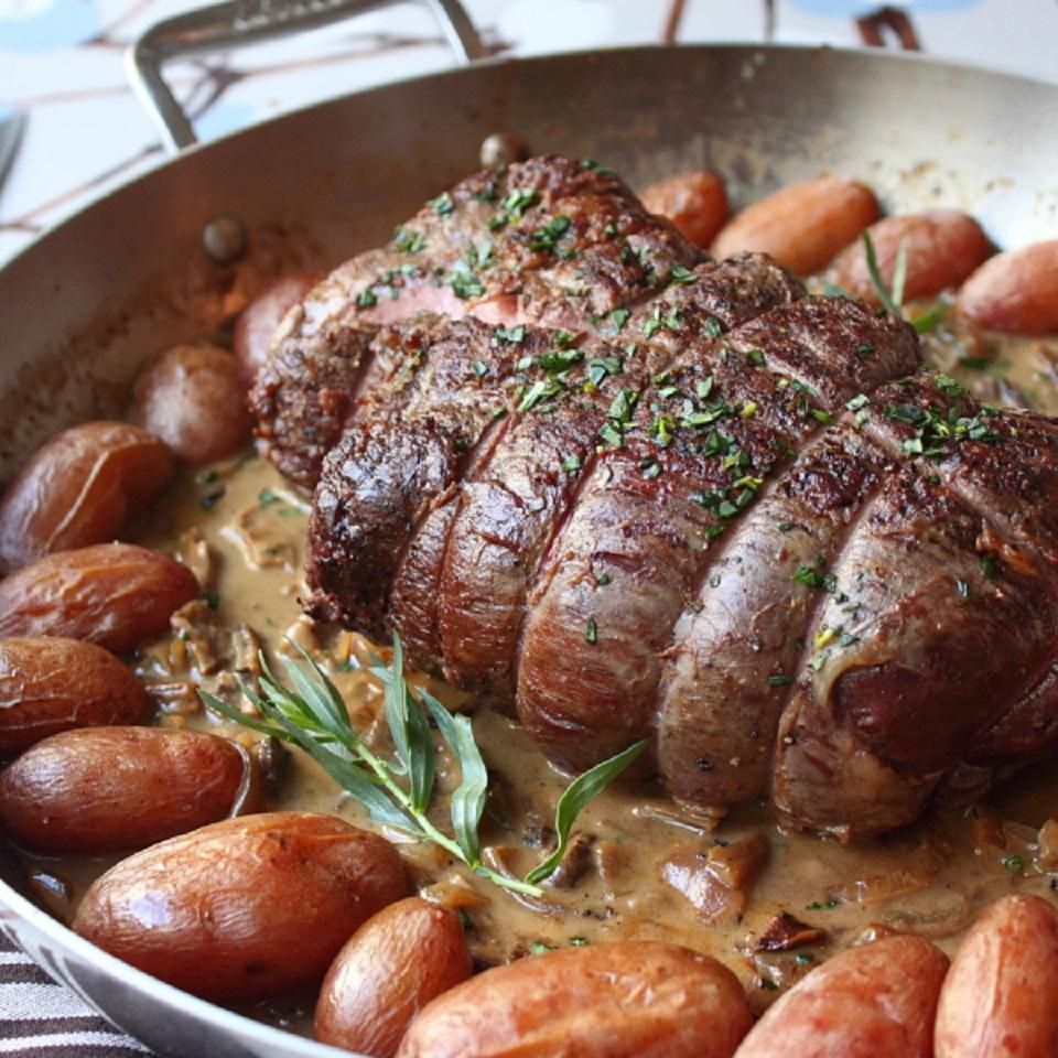 Tender Roast Beef with Mushroom Sauce
