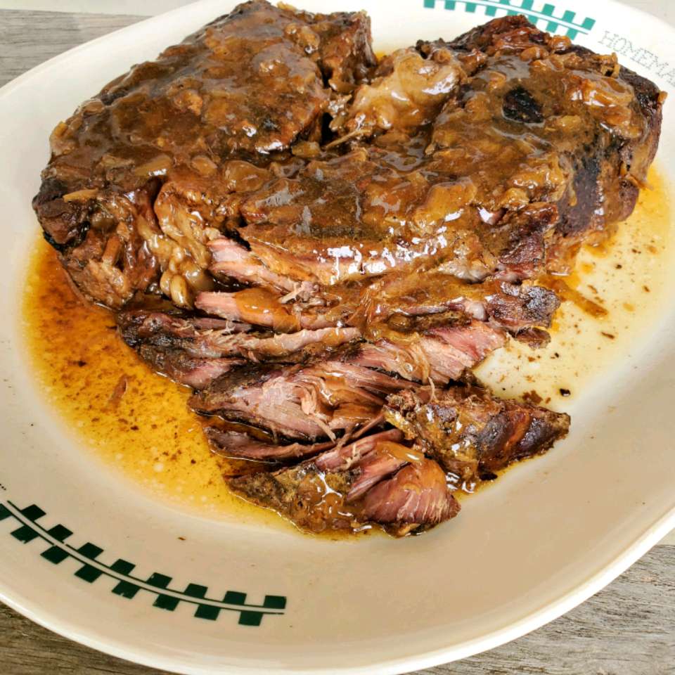 Tender Slow Cooker Roast Beef