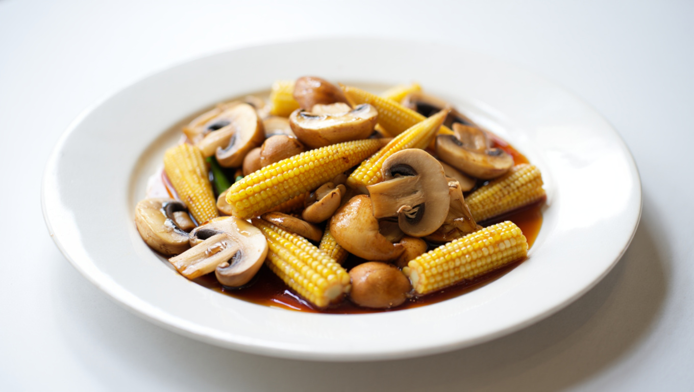 Thai-Style Stir-Fried Mushrooms and Baby Corn
