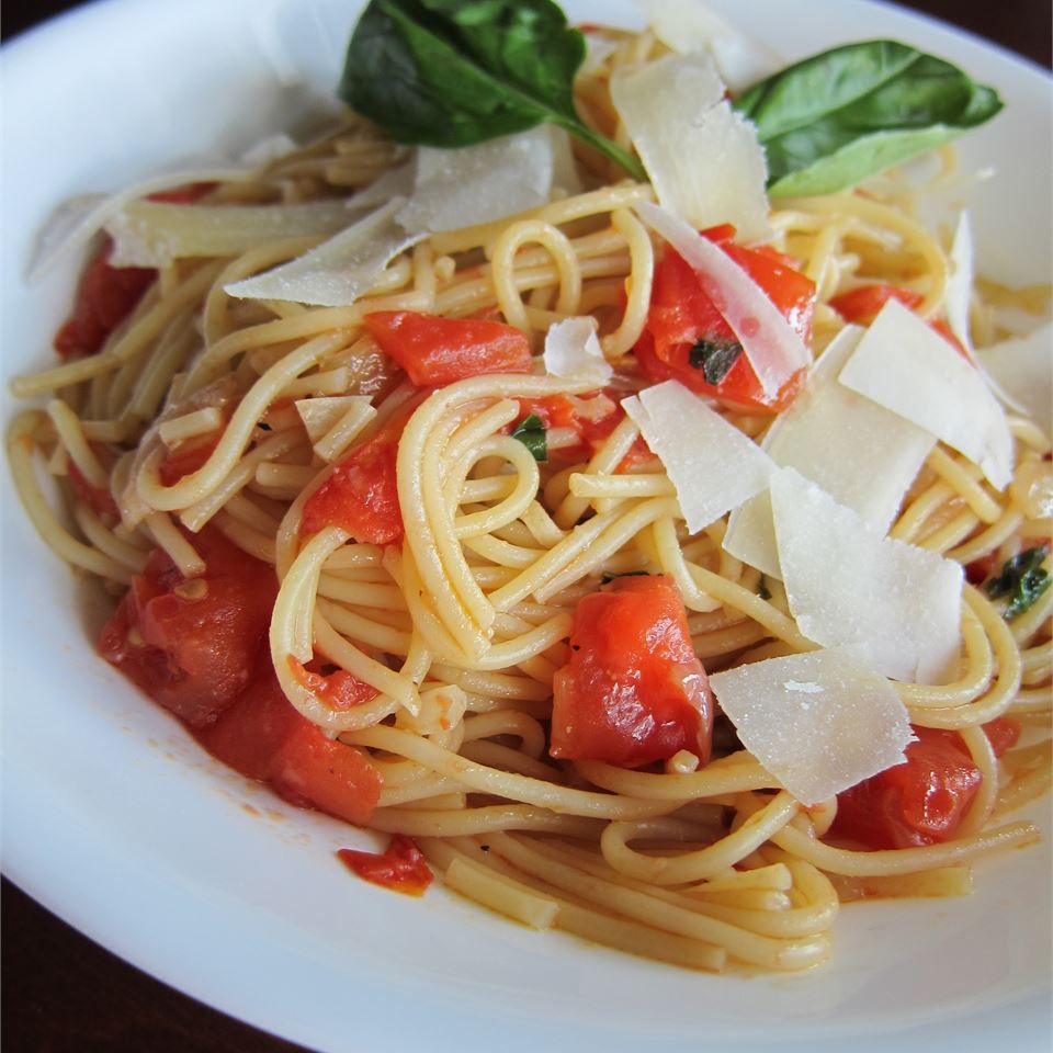 Tomato Garlic Pasta