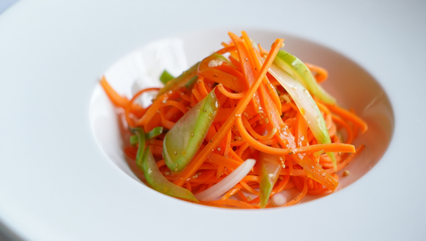 Tomato Vinaigrette Carrot Salad