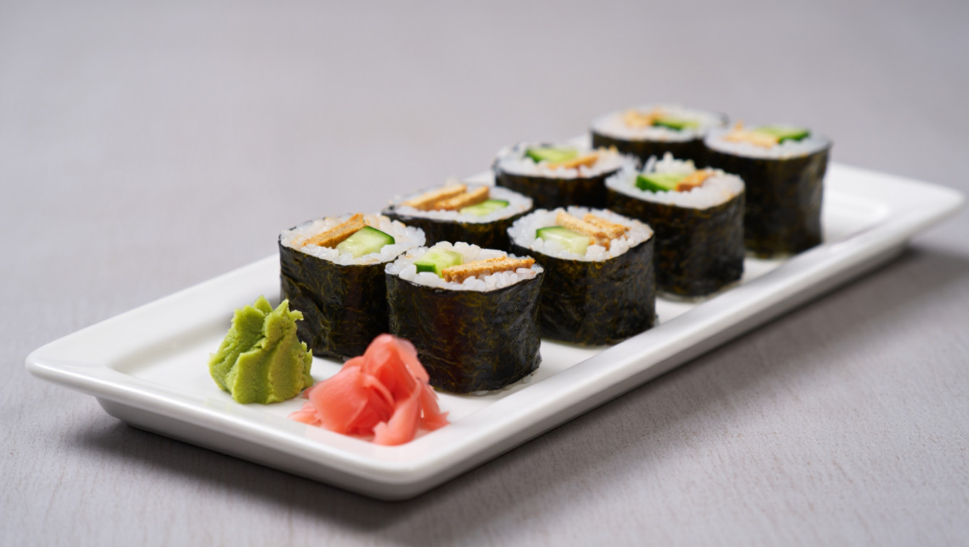 Vegetarian Nori Rolls with Tofu and Cucumber
