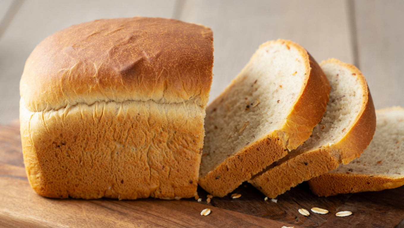 Wholesome Oat Bran Bread